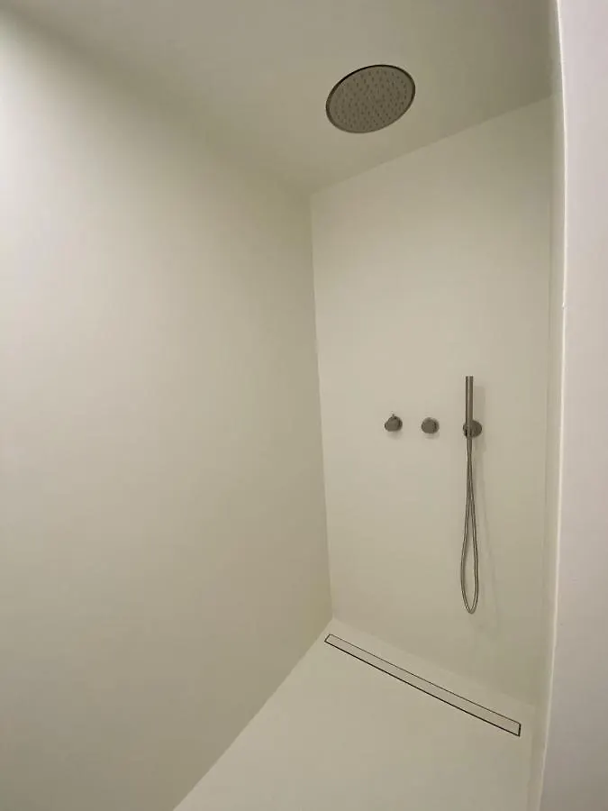 OSKAR luxe appartement op zeedijk met zeezicht Oostende België